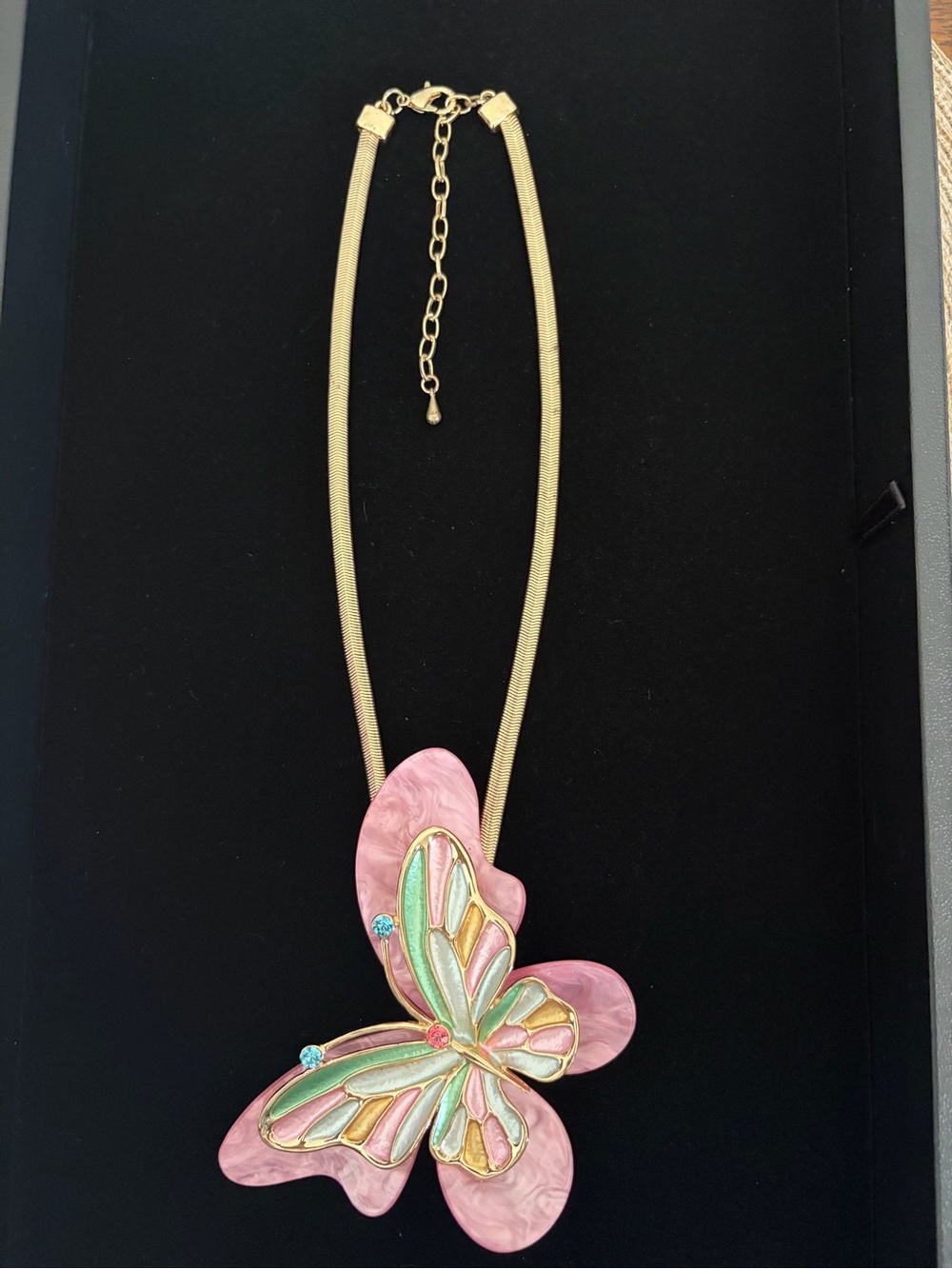 Gold Chain Necklace with Pink Butterfly Pendant